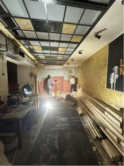 Complete Bar Refurbishment & Projecting